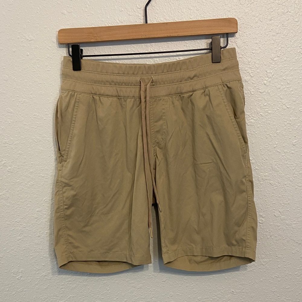 The North Face Khaki Aphrodite Motion Bermuda Shorts Size Small